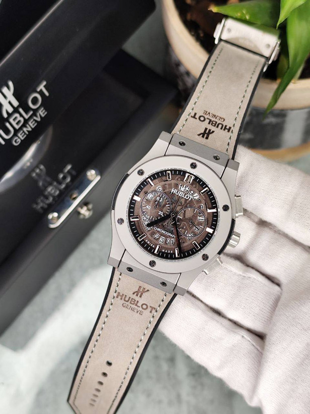 ساعت مچی big bang +++ hublot